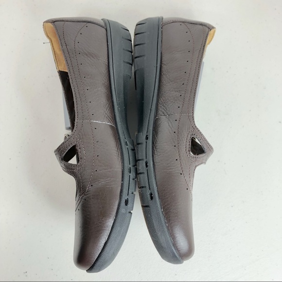 Clarks Brown Shoes Size 8.5 - Picture 4 of 8